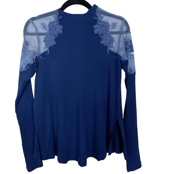 New Free People XS Blue Daniella Lace Top Long Sleeve Ribbed Swingy Side Split - Picture 2 of 11